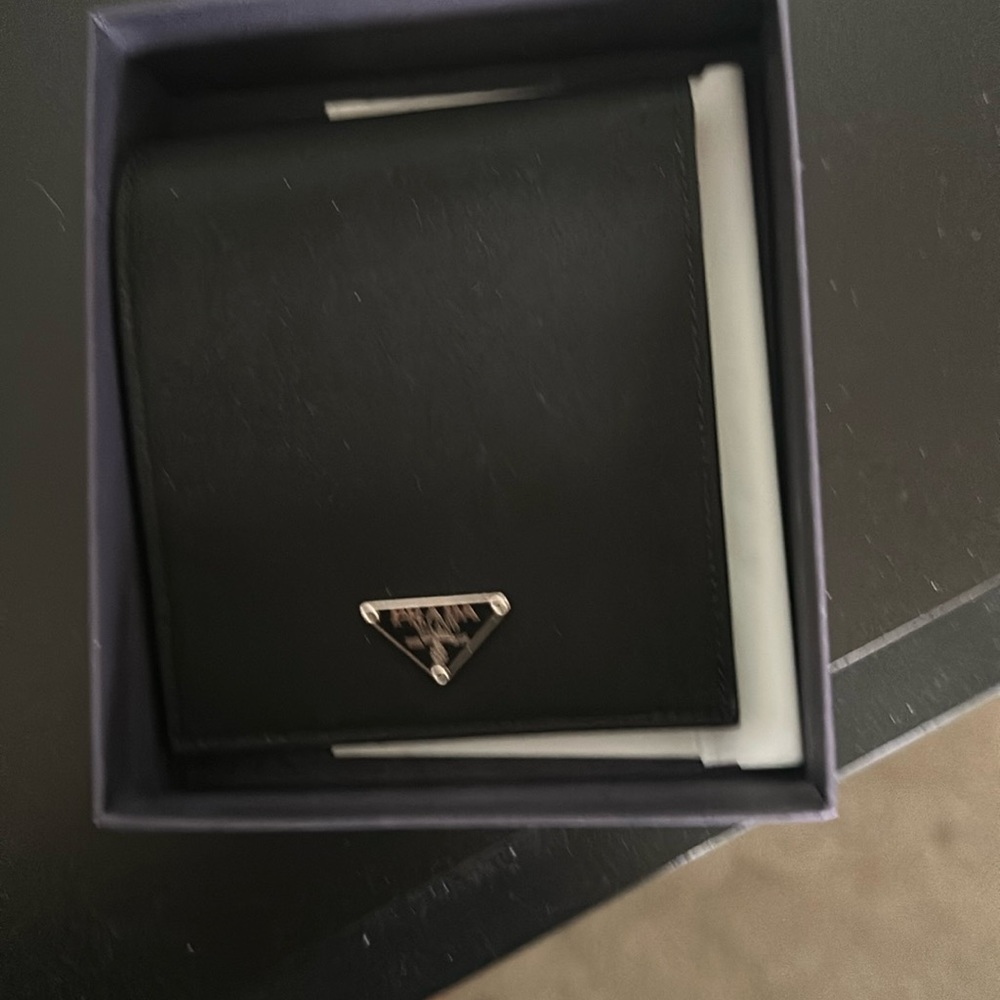 Men’s Prada wallet